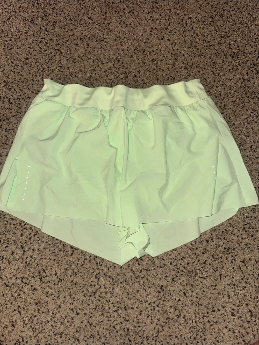 Athleta Fast Route Rum Shorts Size L